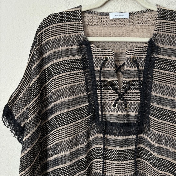 Sita Murt Boho Beachy Fringe Trim Poncho Top - Picture 4 of 11